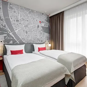 Intercityhotel 4*, Budapeszt Węgry